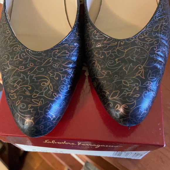 Salvatore Ferragamo use shoes - Picture 6 of 8